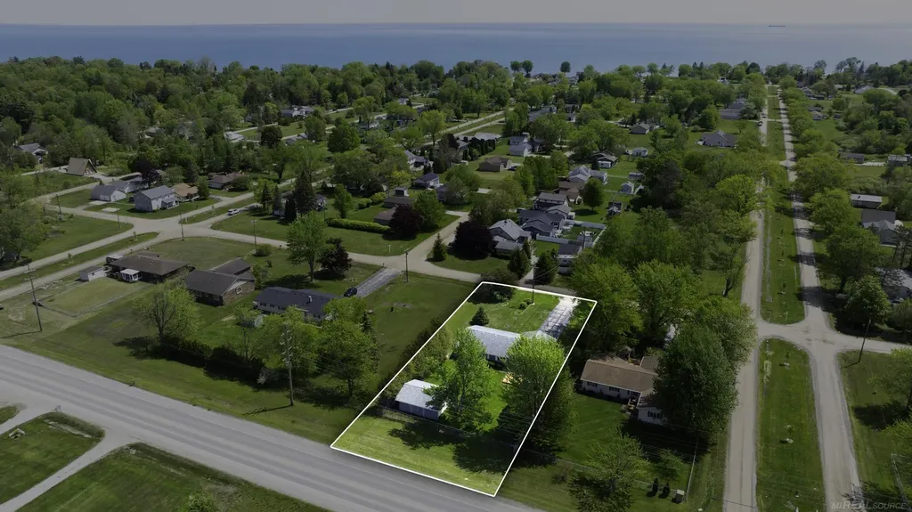 7685 Countryside Road Worth Township MI 48450