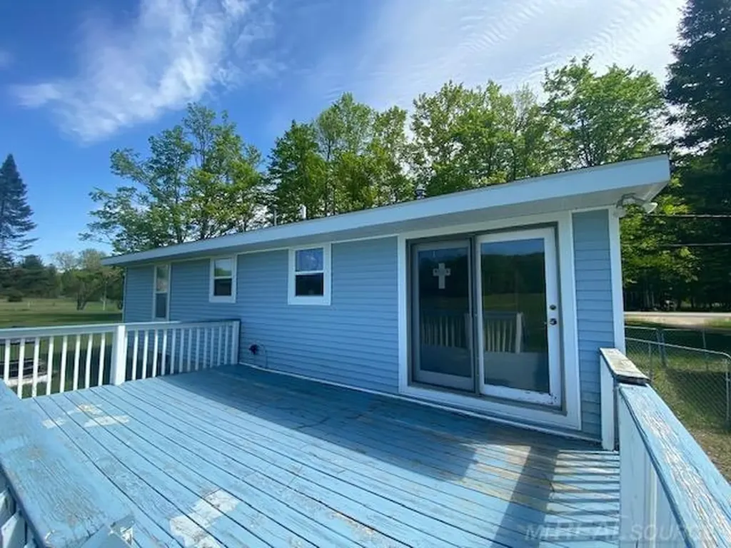 7483 NE Twin Lake Road Coldsprings Township MI 49659