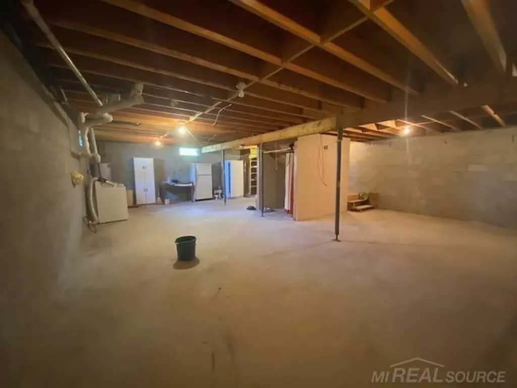 7483 NE Twin Lake Road Coldsprings Township MI 49659