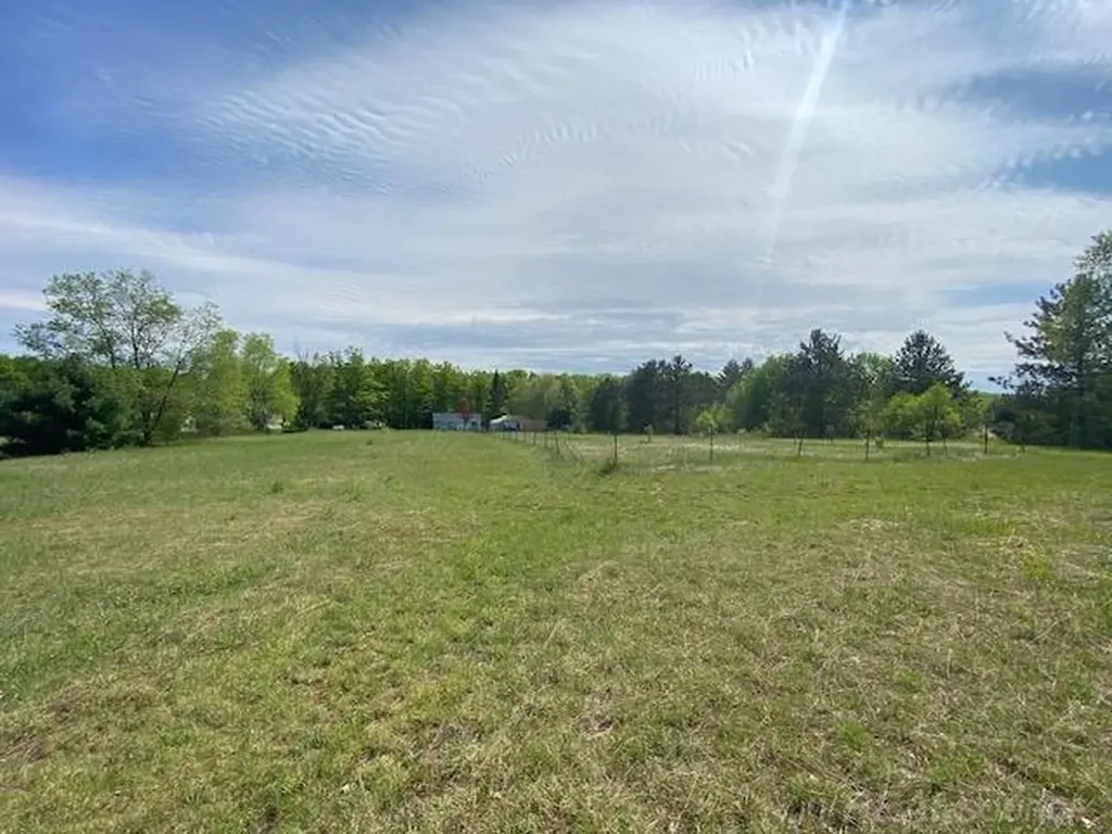 7483 NE Twin Lake Road Coldsprings Township MI 49659