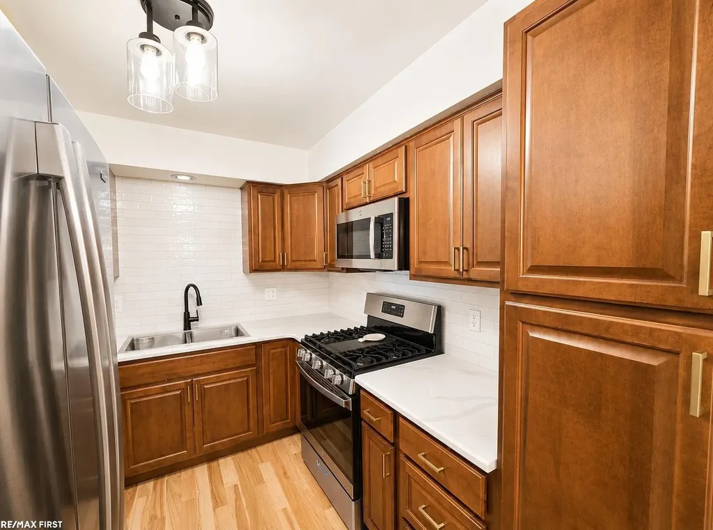 35340 Bristlecone Drive Clinton Charter Township MI 48035