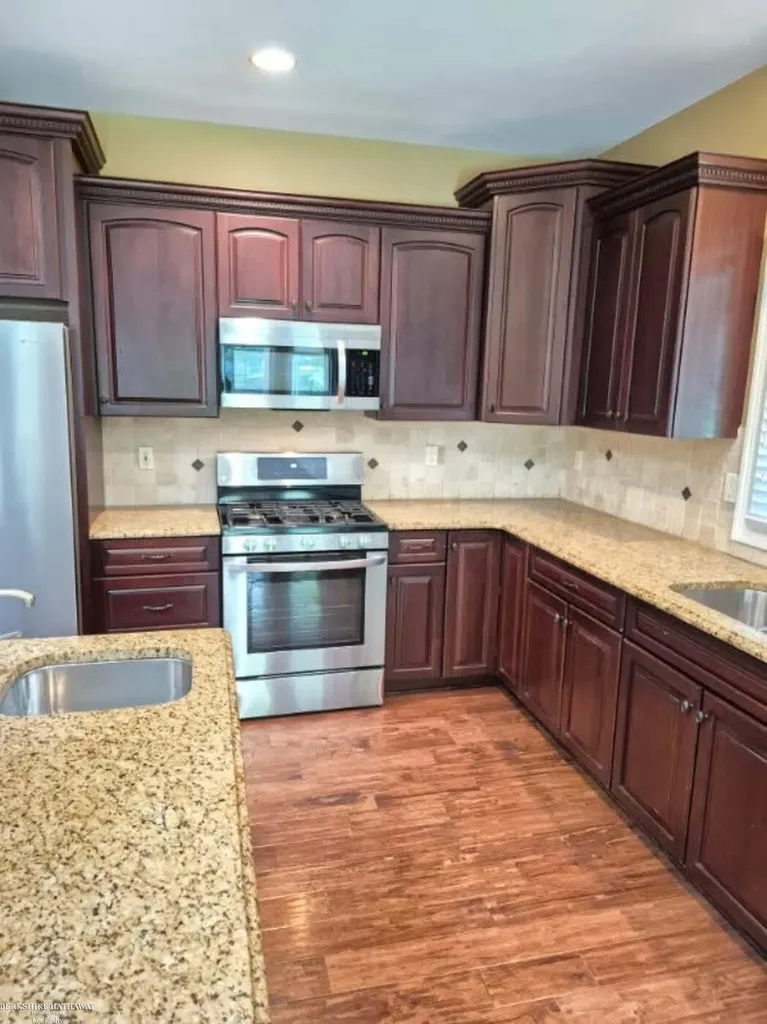 50804 Redwood Lane New Baltimore City MI 48047