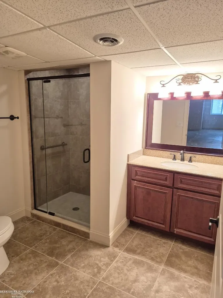 50804 Redwood Lane New Baltimore City MI 48047