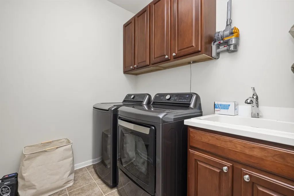 4793 Catalina Drive Orion Charter Township MI 48359