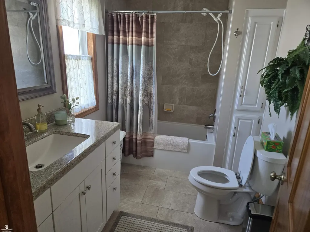 402 Park Avenue Yale City MI 48097