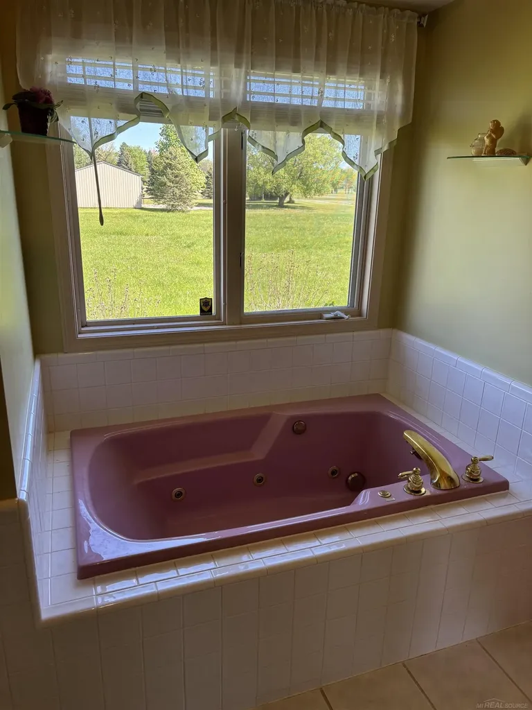 52590 North Avenue Macomb Township MI 48042