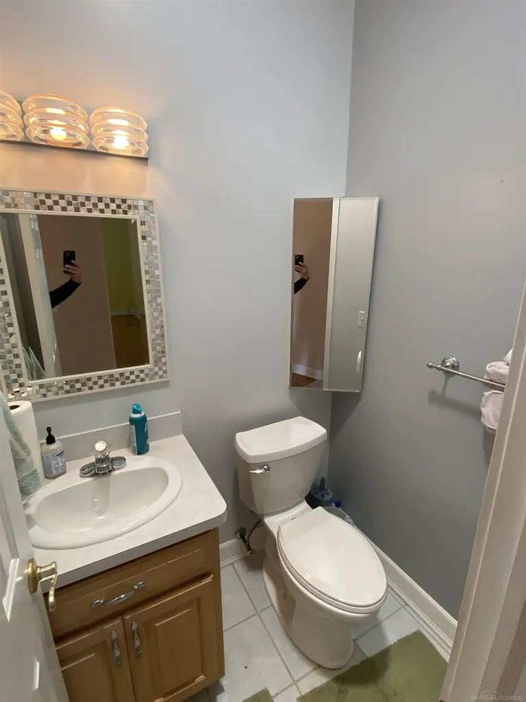 52590 North Avenue Macomb Township MI 48042
