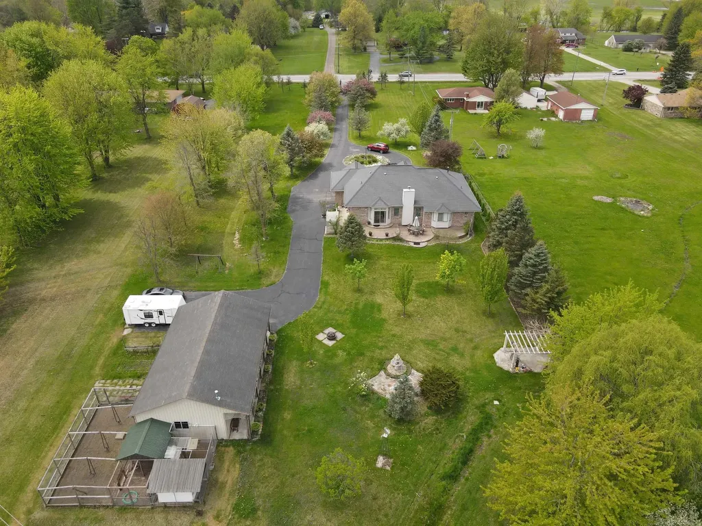 52590 North Avenue Macomb Township MI 48042