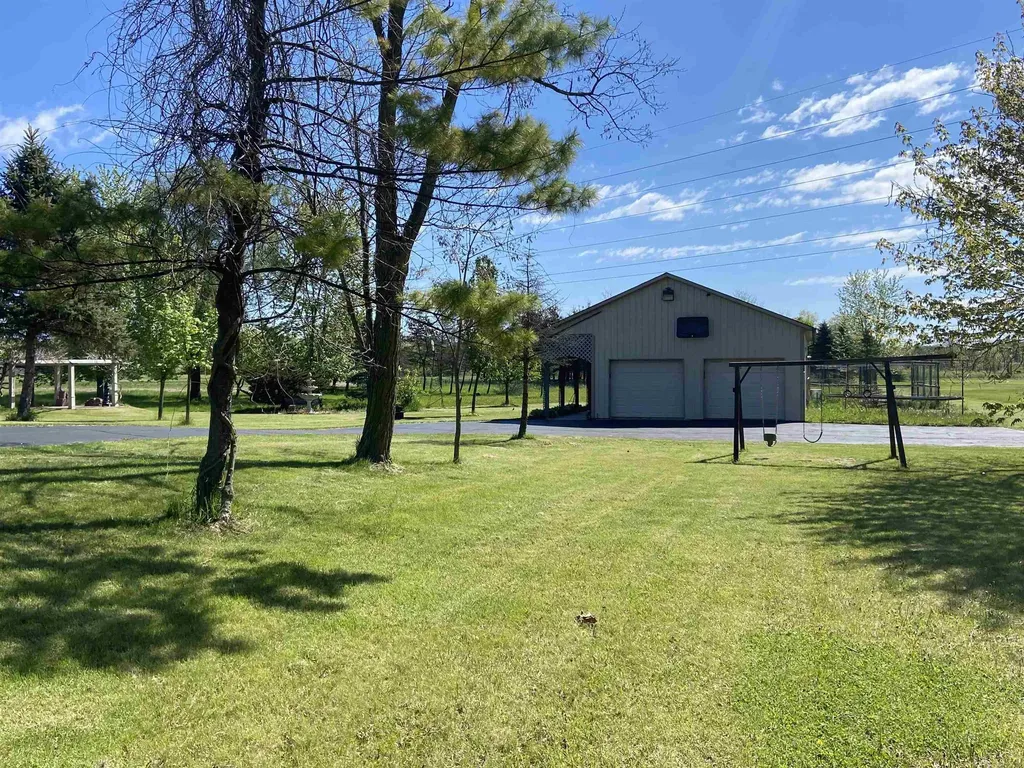 52590 North Avenue Macomb Township MI 48042