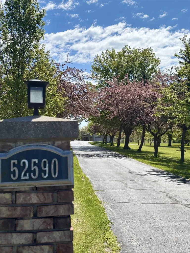 52590 North Avenue Macomb Township MI 48042