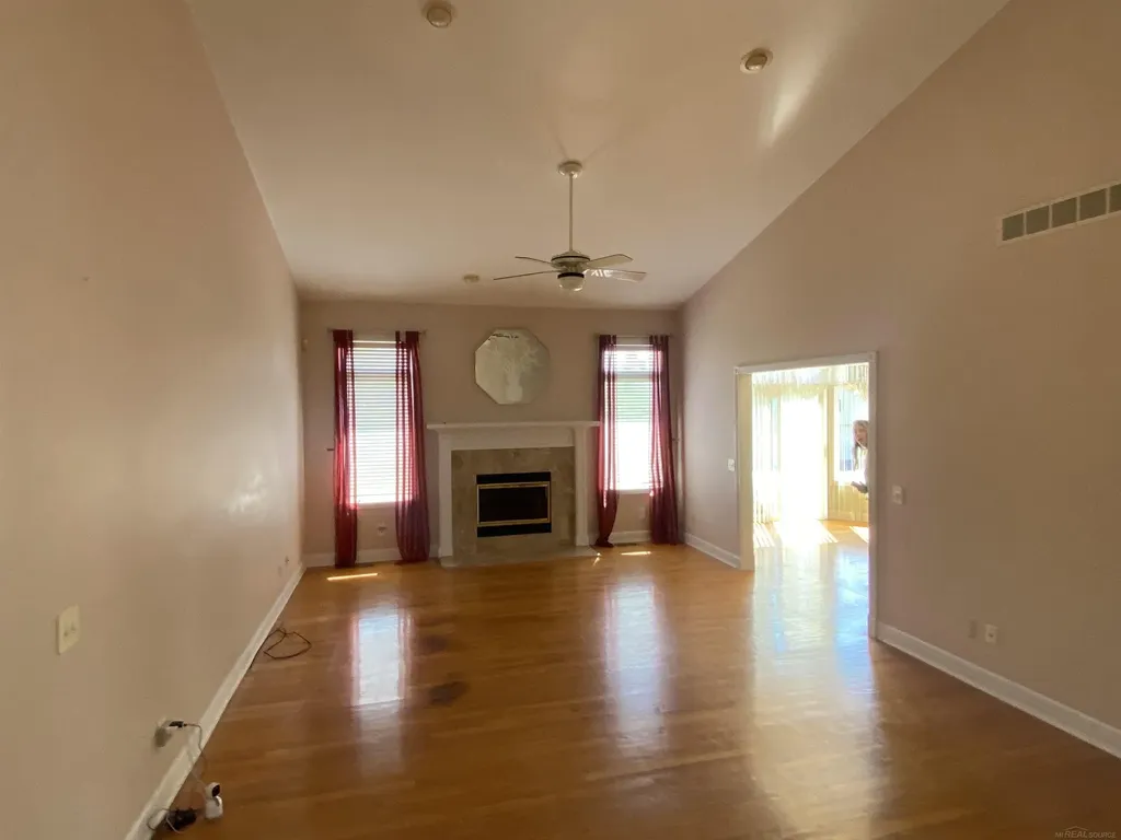 52590 North Avenue Macomb Township MI 48042