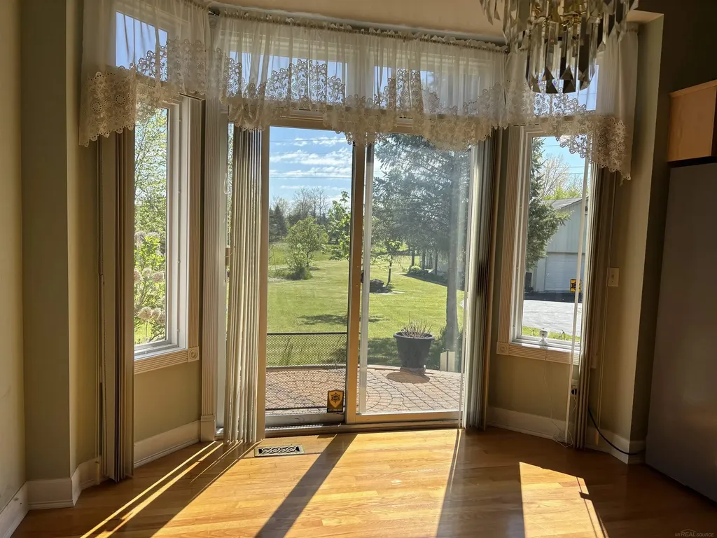 52590 North Avenue Macomb Township MI 48042