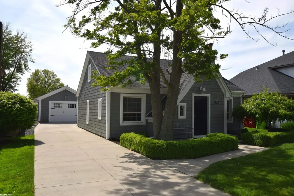 37915 Lakeshore Drive Harrison Charter Township MI 48045