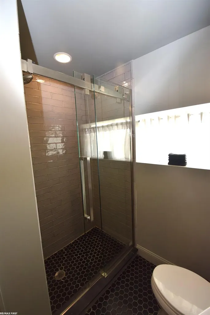 37915 Lakeshore Drive Harrison Charter Township MI 48045