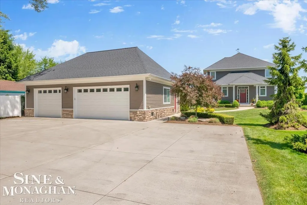 9377 River Road Clay Township MI 48001
