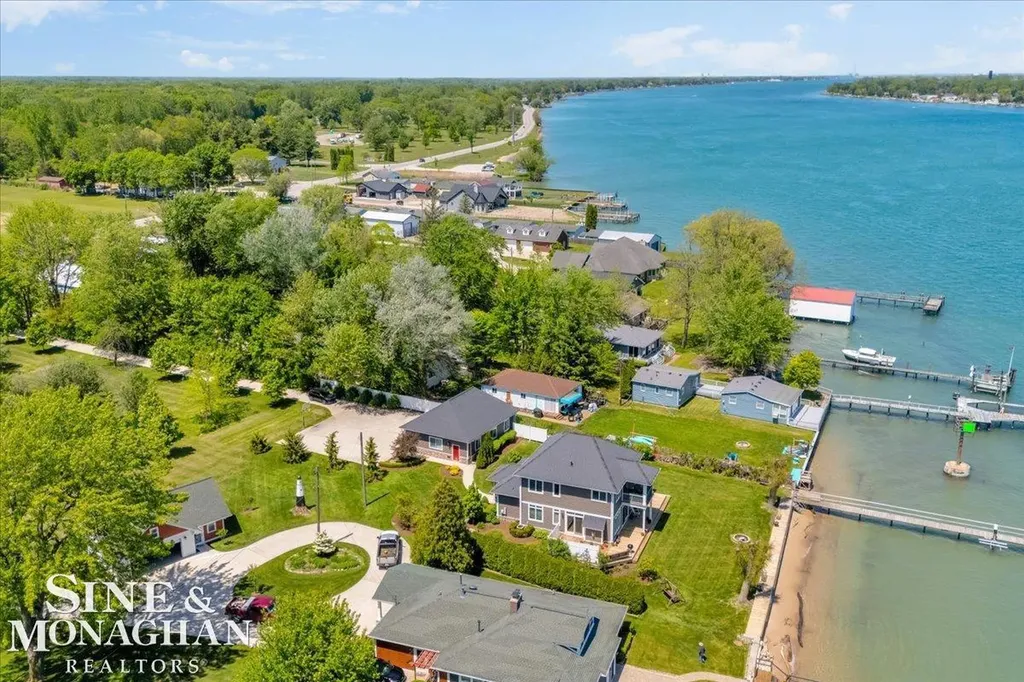 9377 River Road Clay Township MI 48001