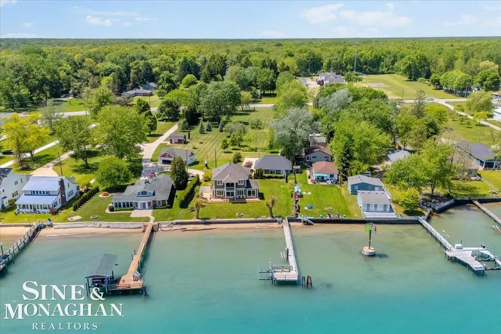 9377 River Road Clay Township MI 48001