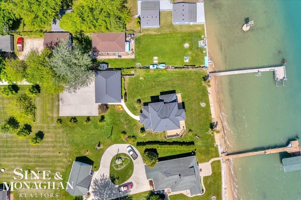 9377 River Road Clay Township MI 48001
