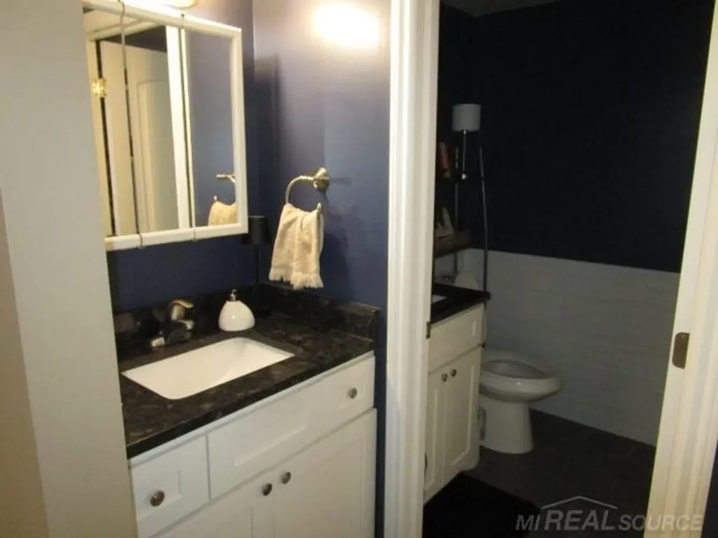 50666 Jefferson Street New Baltimore City MI 48047