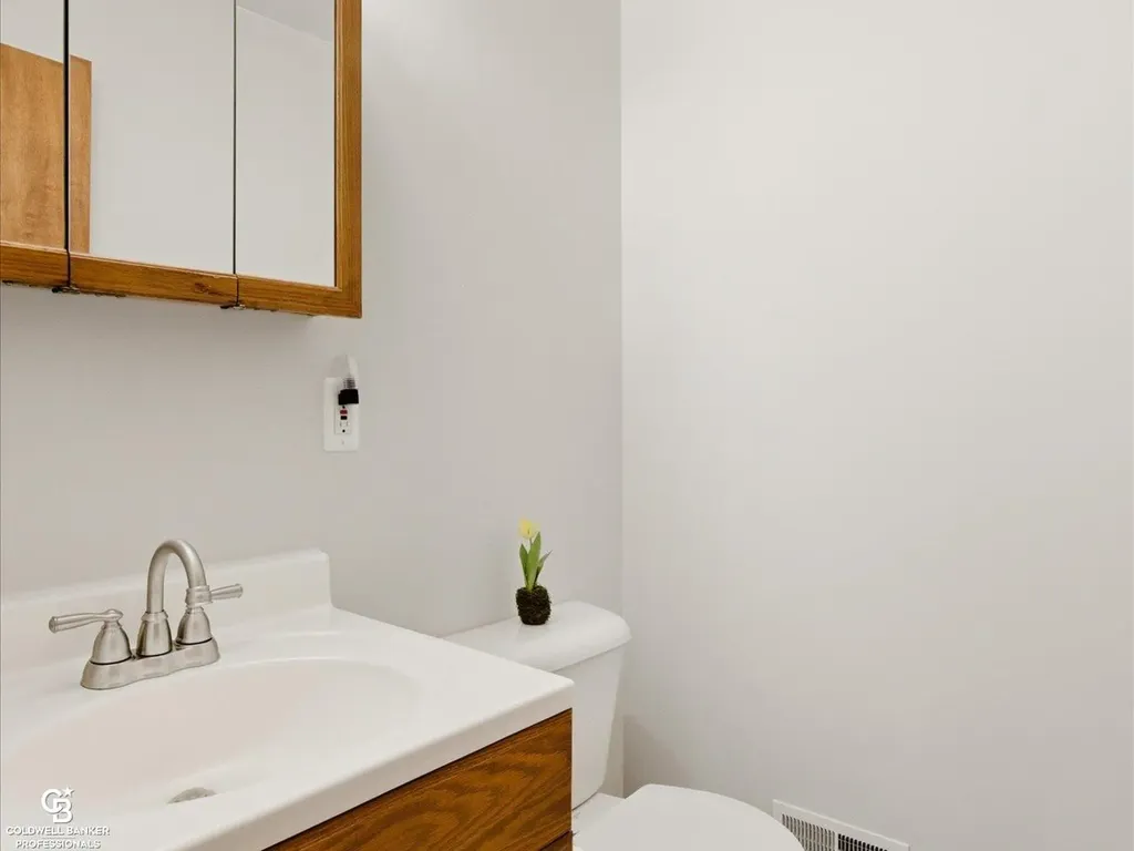467 Dixie Boulevard Algonac City MI 48001