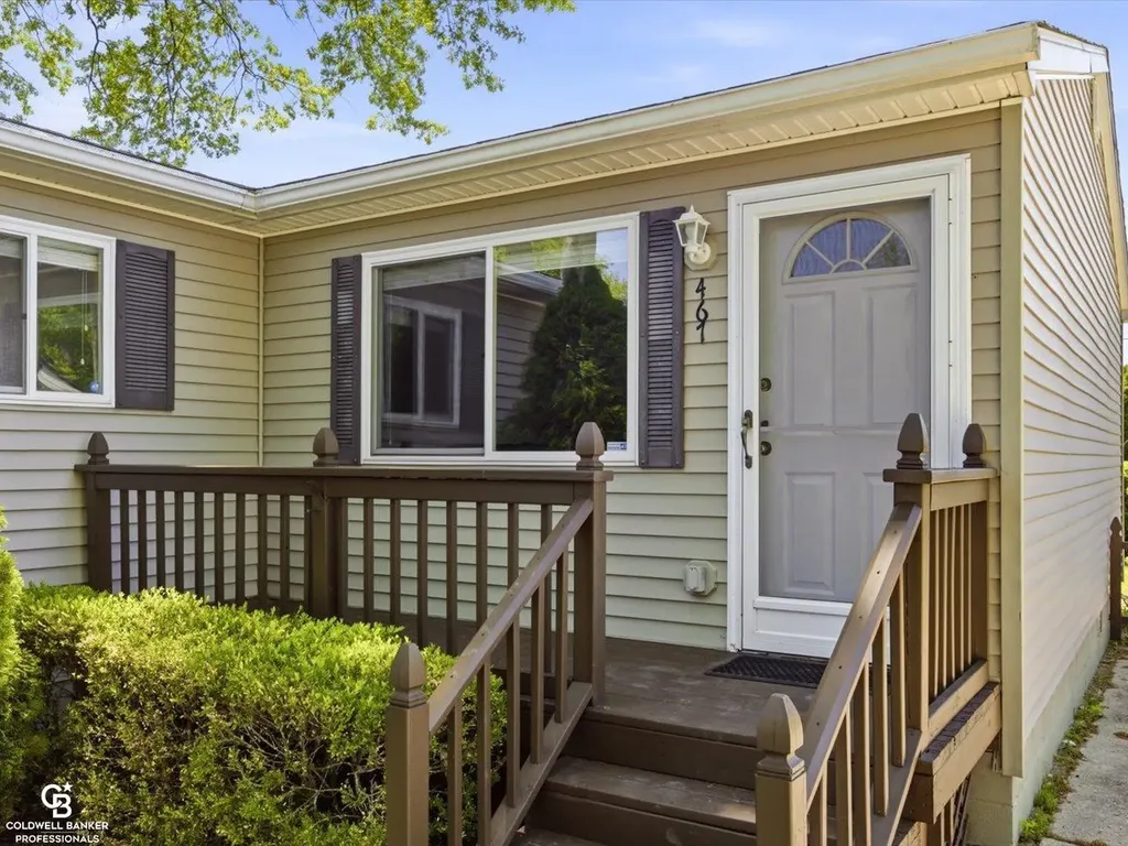 467 Dixie Boulevard Algonac City MI 48001