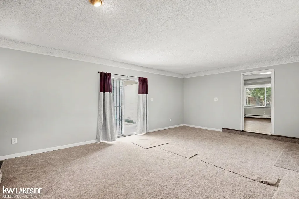 245 N Broadway Street Mt. Clemens City MI 48043