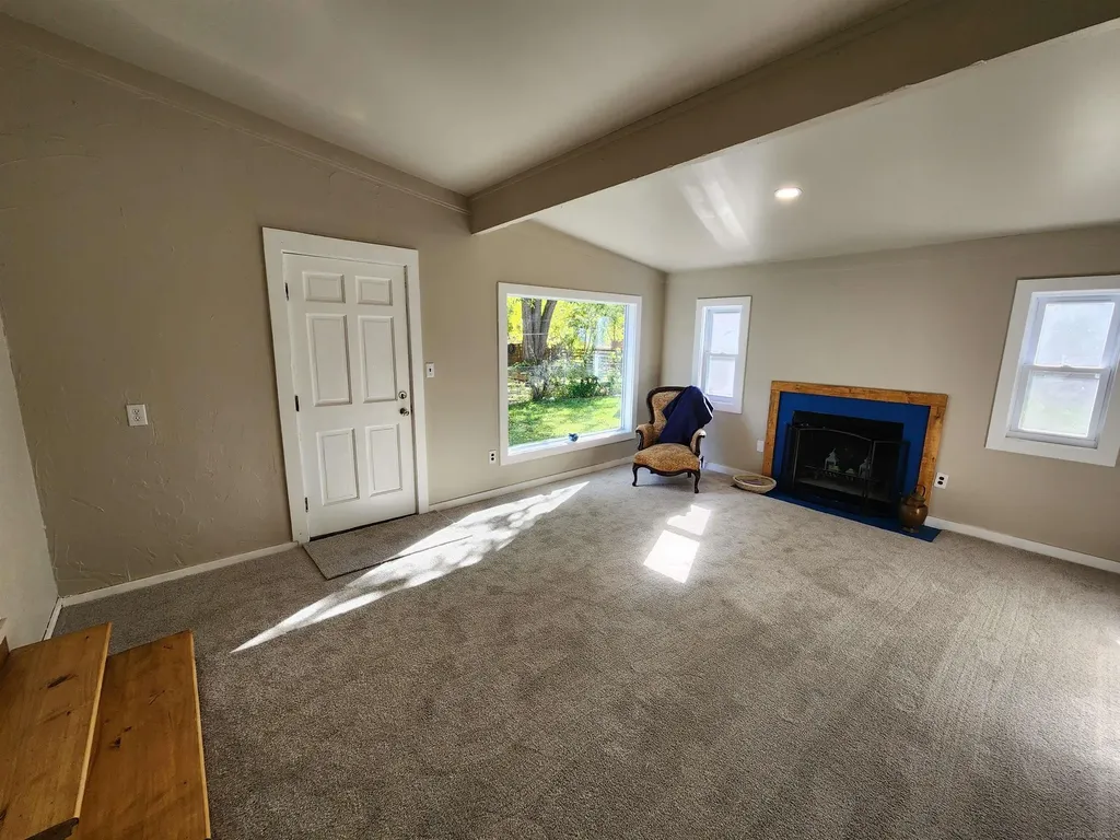 77 Hubbard Street Mt. Clemens City MI 48043