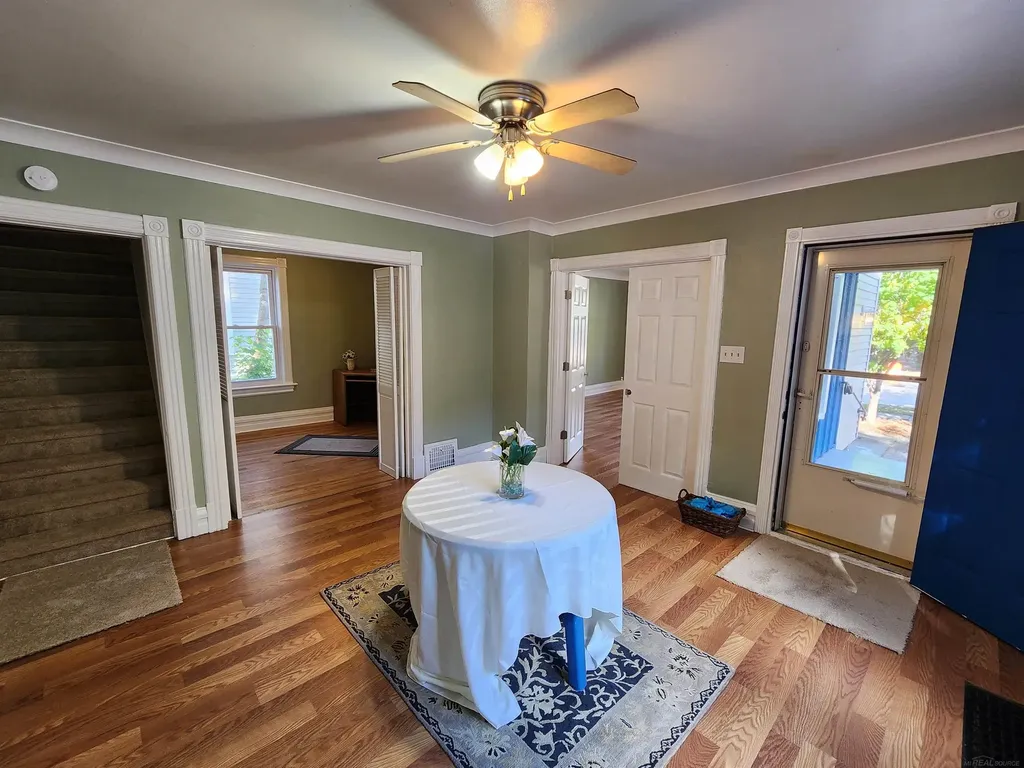77 Hubbard Street Mt. Clemens City MI 48043