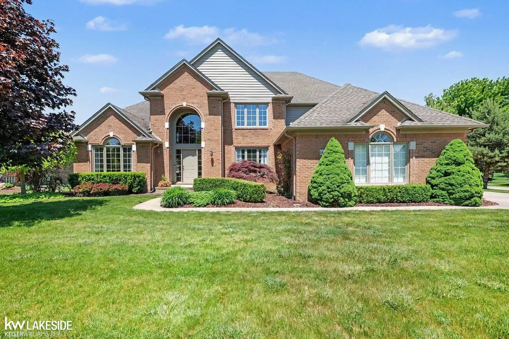 14407 Fruitwood Drive Washington Township MI 48094