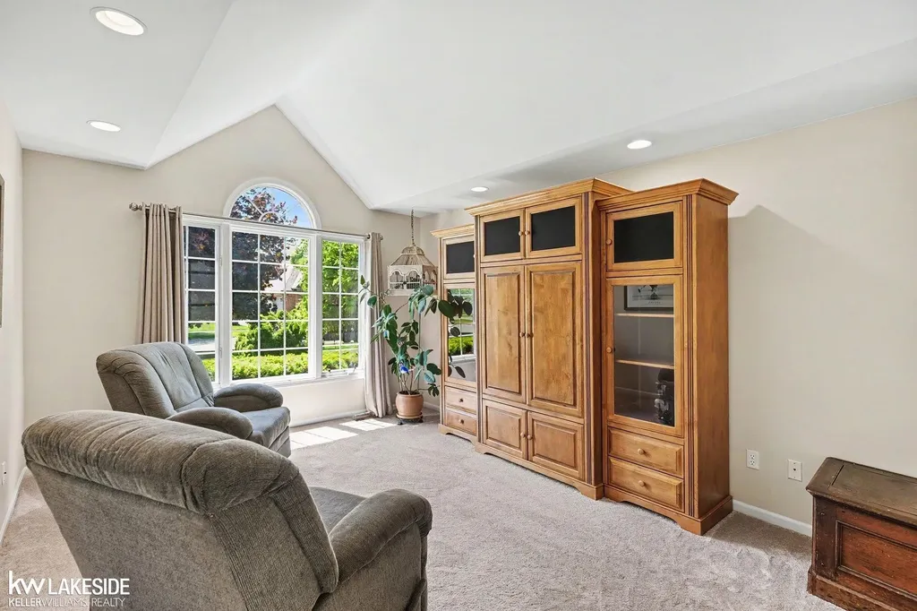 14407 Fruitwood Drive Washington Township MI 48094