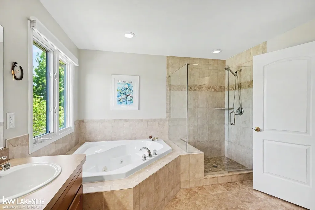 14407 Fruitwood Drive Washington Township MI 48094