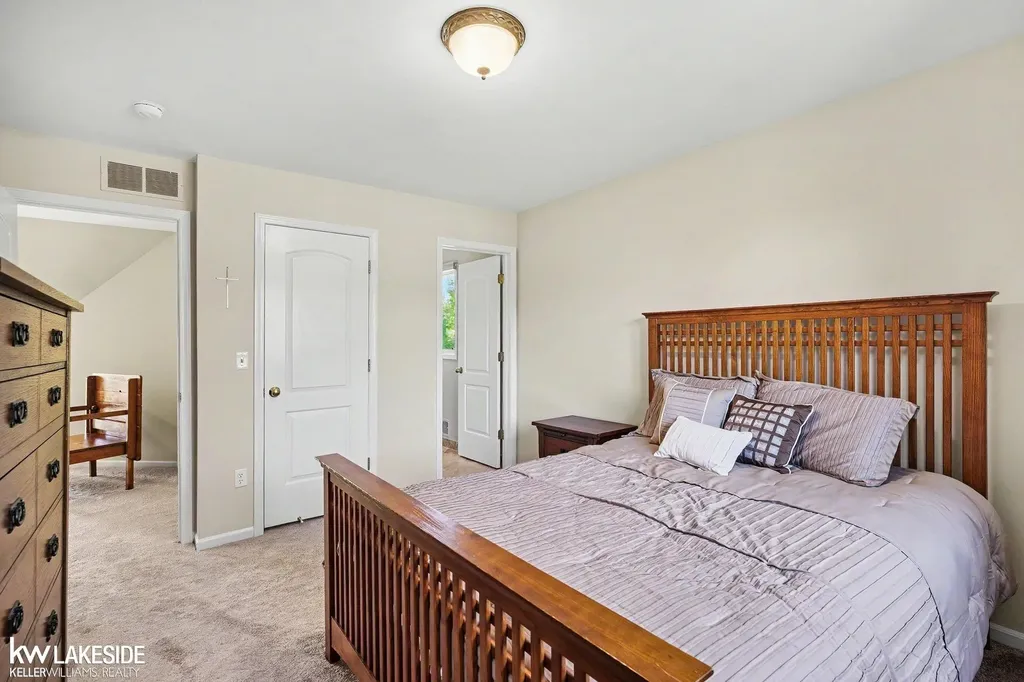 14407 Fruitwood Drive Washington Township MI 48094