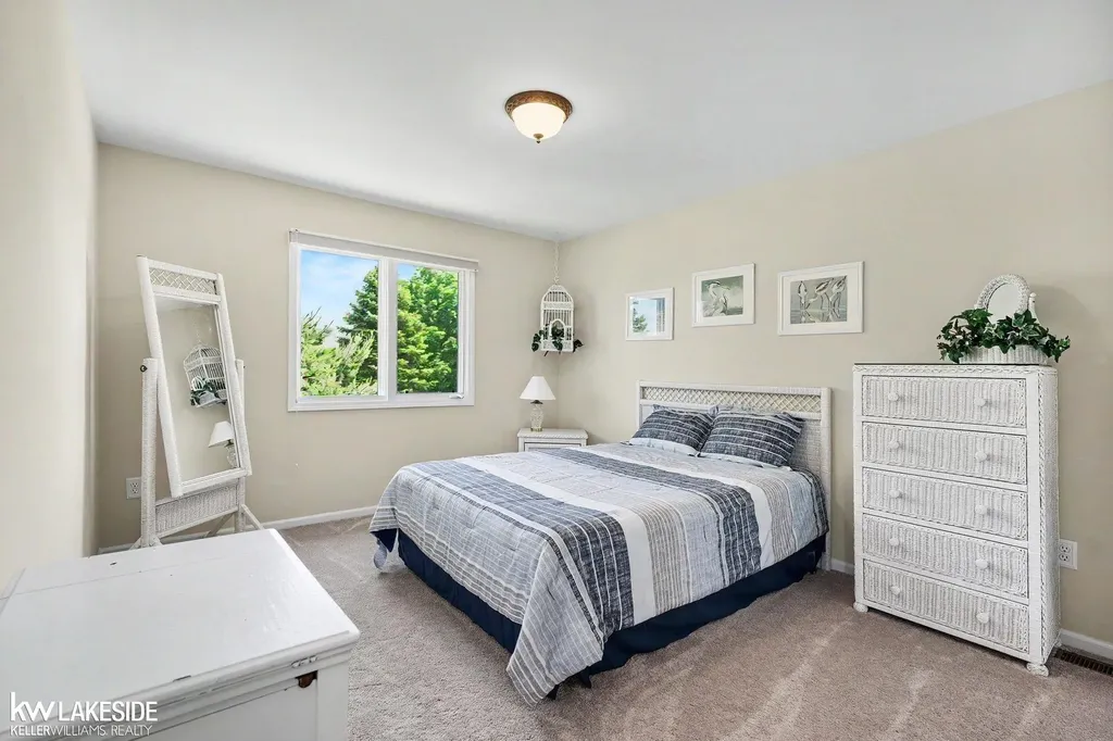 14407 Fruitwood Drive Washington Township MI 48094