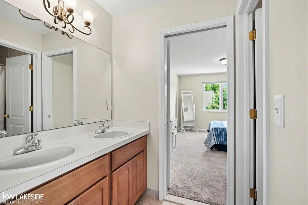14407 Fruitwood Drive Washington Township MI 48094