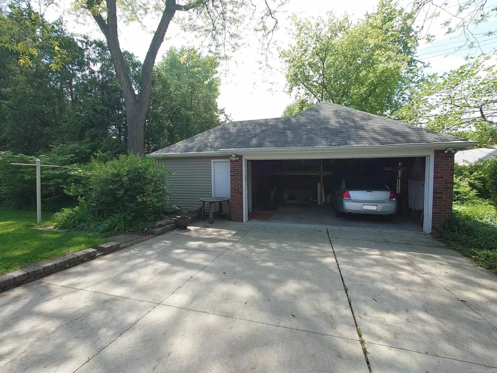 130 S Wilson Boulevard Mt. Clemens City MI 48043