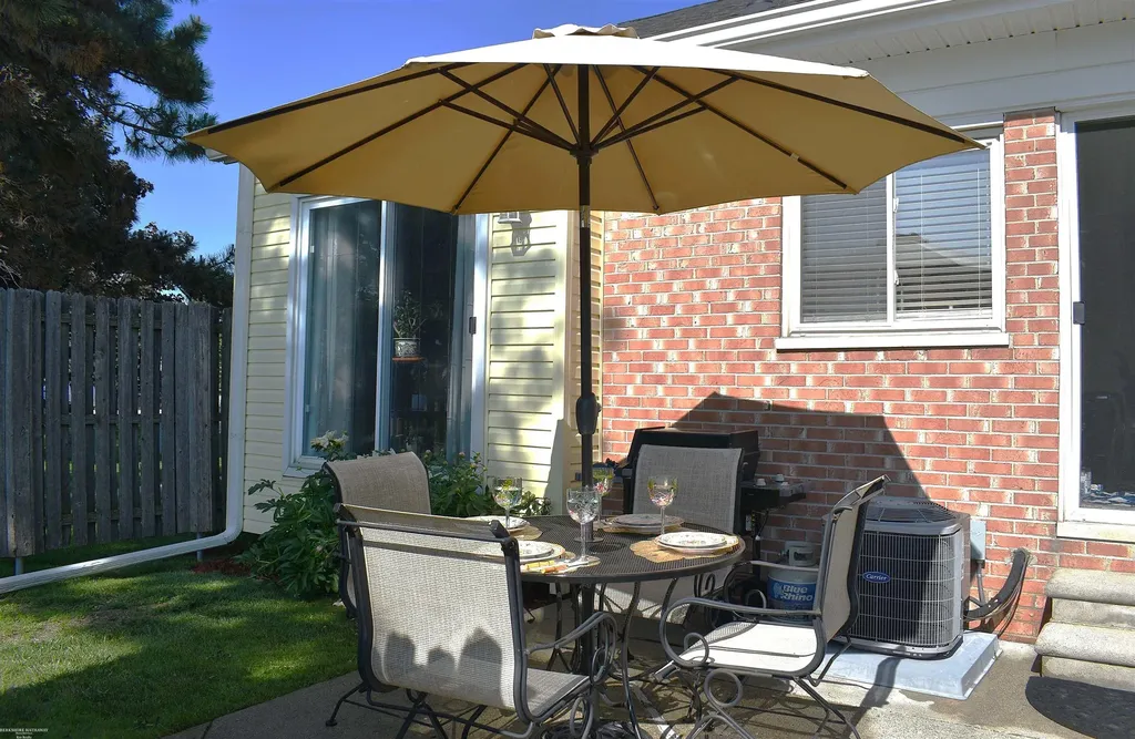 37322 Charter Oaks Boulevard Clinton Charter Township MI 48036