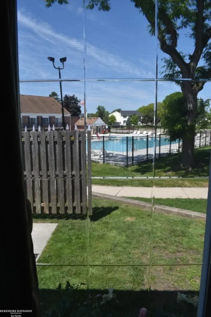 37322 Charter Oaks Boulevard Clinton Charter Township MI 48036