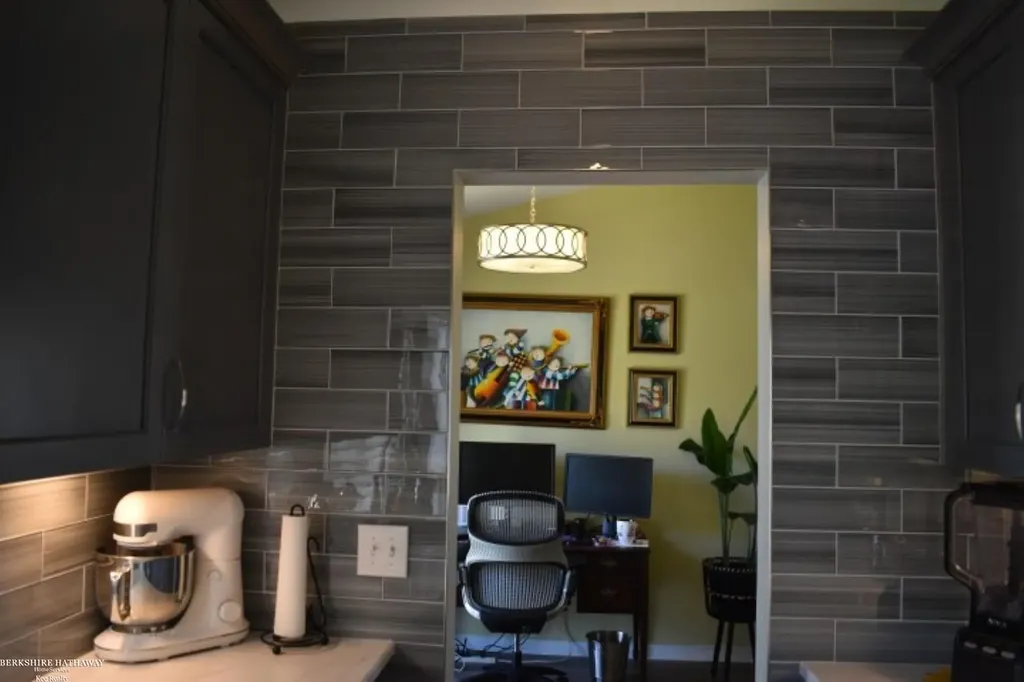 37322 Charter Oaks Boulevard Clinton Charter Township MI 48036