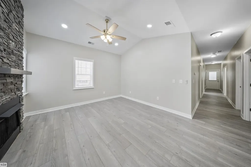403 Voorheis Street Pontiac City MI 48341