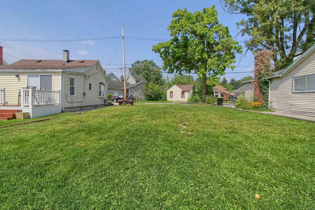 37924 Maplehill Street Harrison Charter Township MI 48045