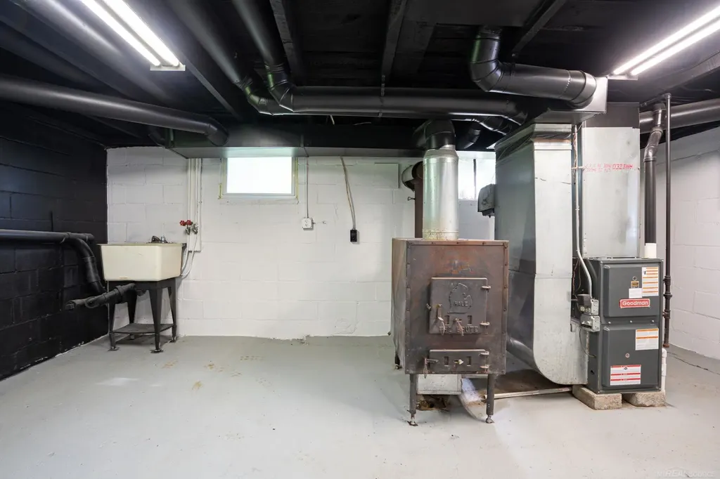 3910 Cribbins Road Clyde Township MI 48049