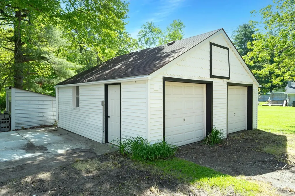 3910 Cribbins Road Clyde Township MI 48049