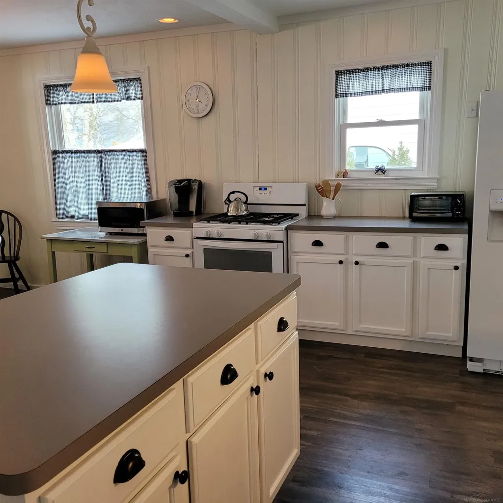 7526 Elmwood Road Worth Township MI 48450