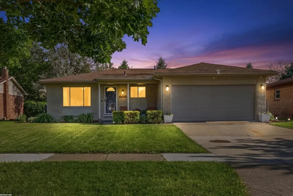 15366 Van Meter Drive Macomb Township MI 48044