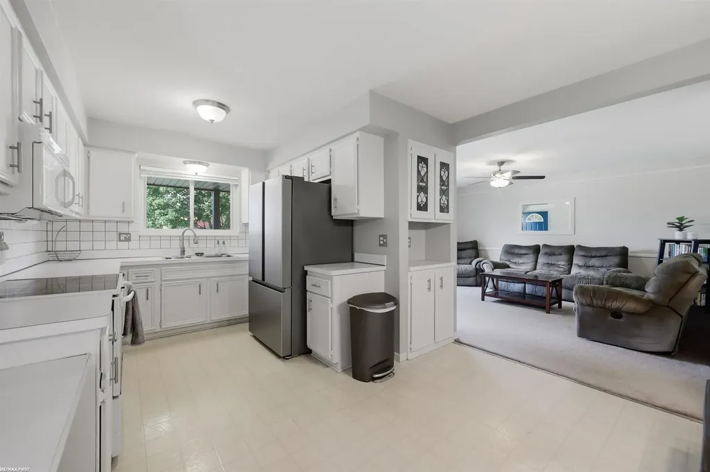 15366 Van Meter Drive Macomb Township MI 48044