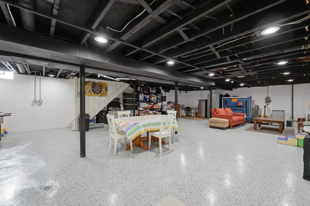 15366 Van Meter Drive Macomb Township MI 48044