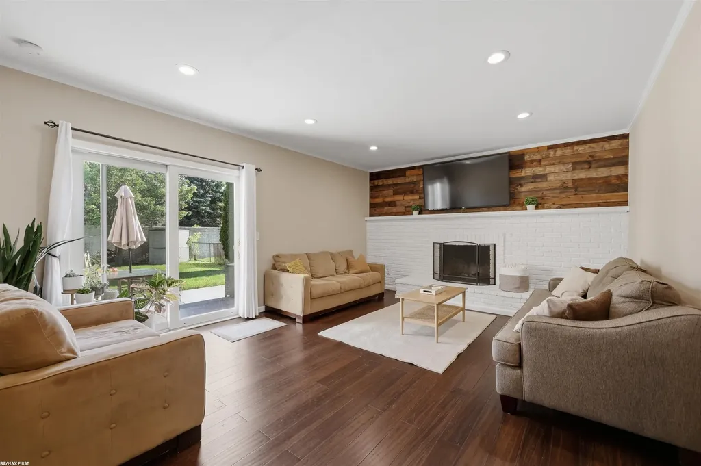 15366 Van Meter Drive Macomb Township MI 48044