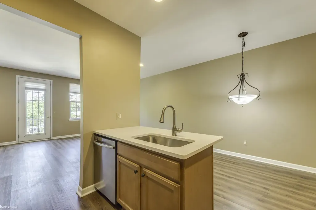 56659 Long Island Drive Shelby Charter Township MI 48316
