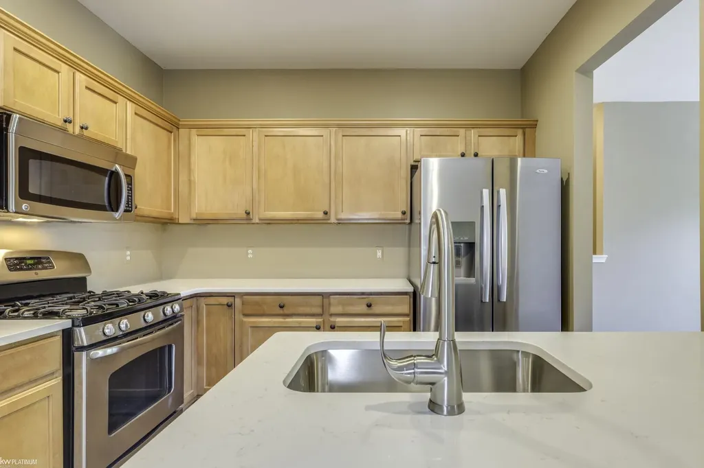56659 Long Island Drive Shelby Charter Township MI 48316