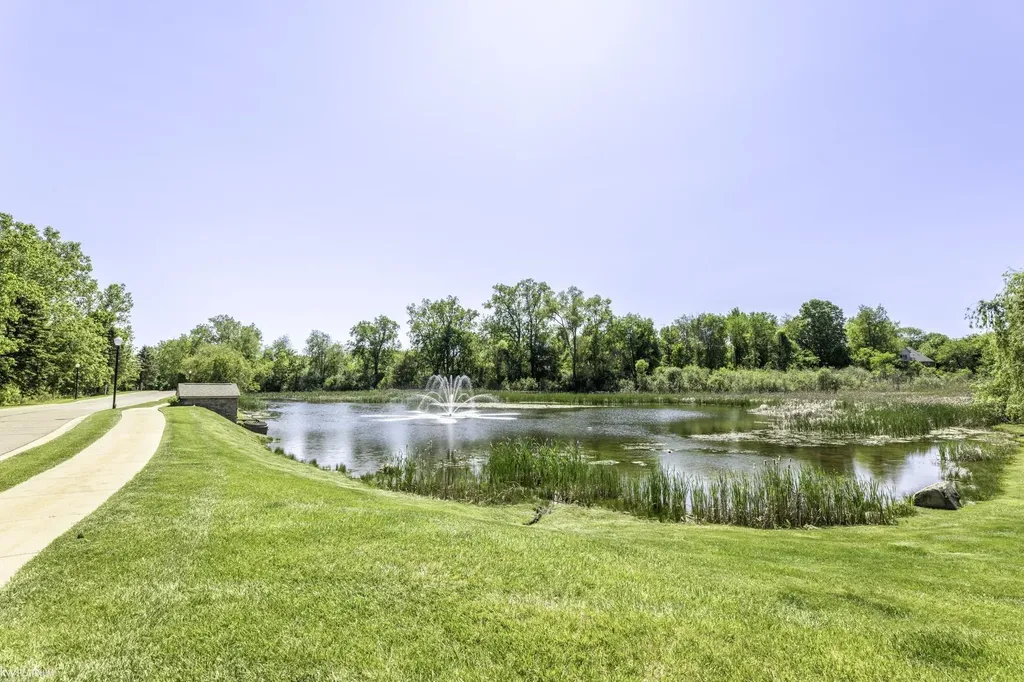 56659 Long Island Drive Shelby Charter Township MI 48316